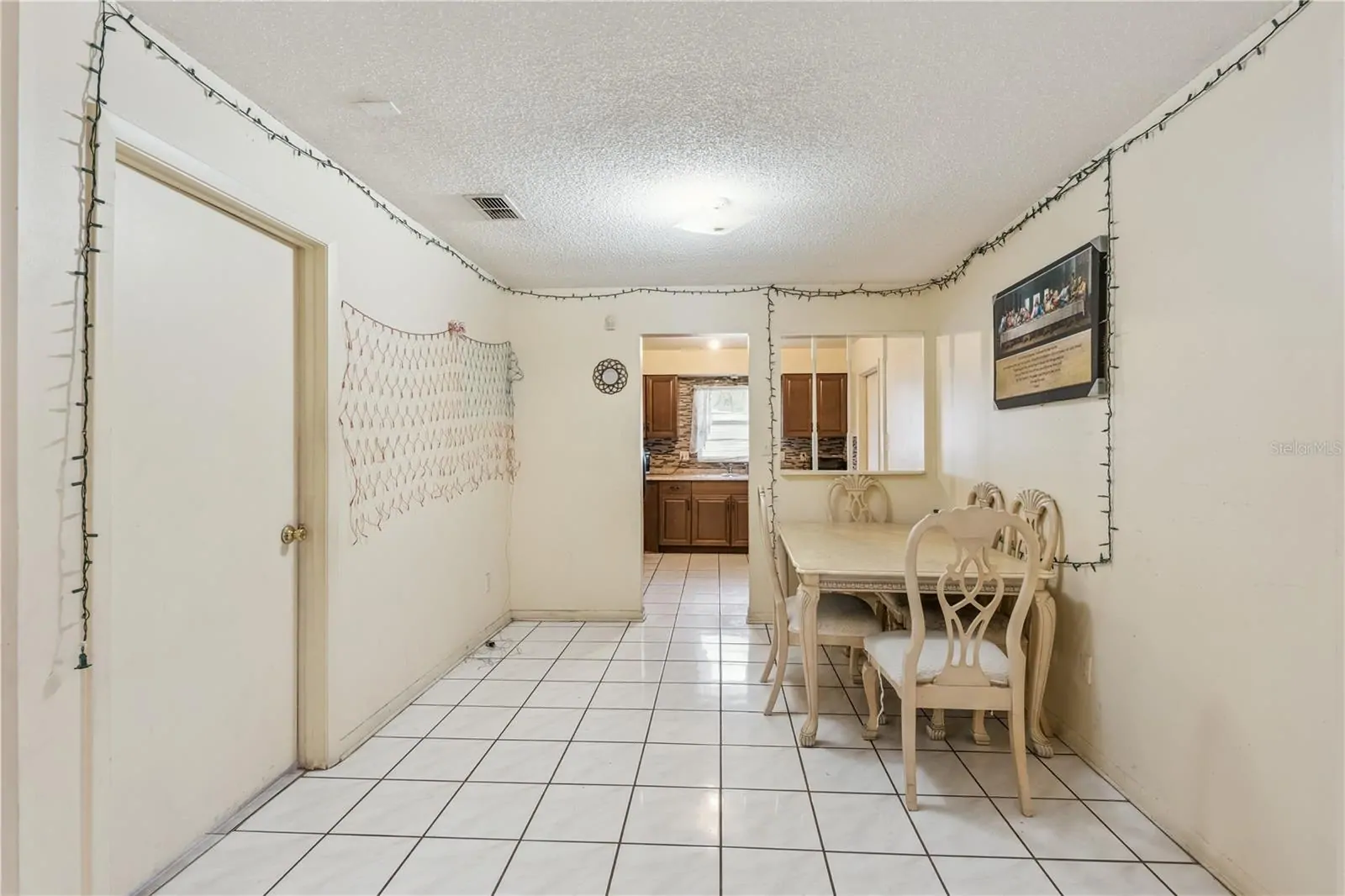 5421 NOKOMIS CIR, ORLANDO, FL property photo 5 of 17