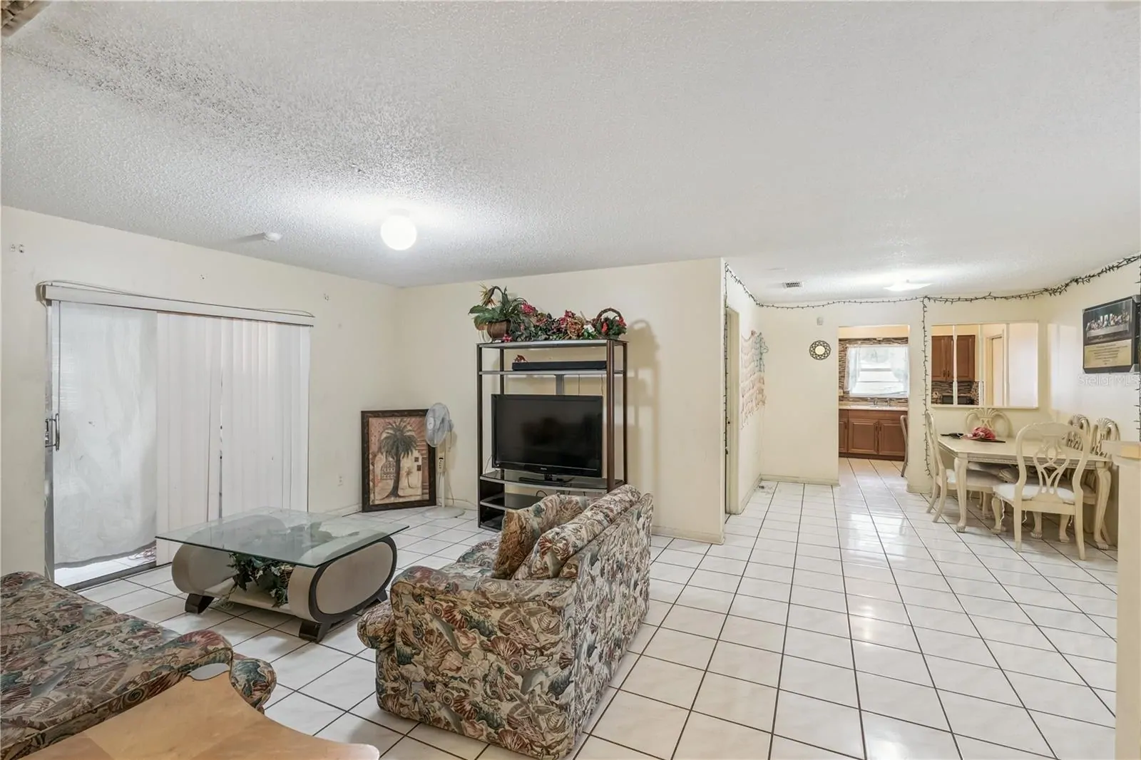 5421 NOKOMIS CIR, ORLANDO, FL property photo 6 of 17