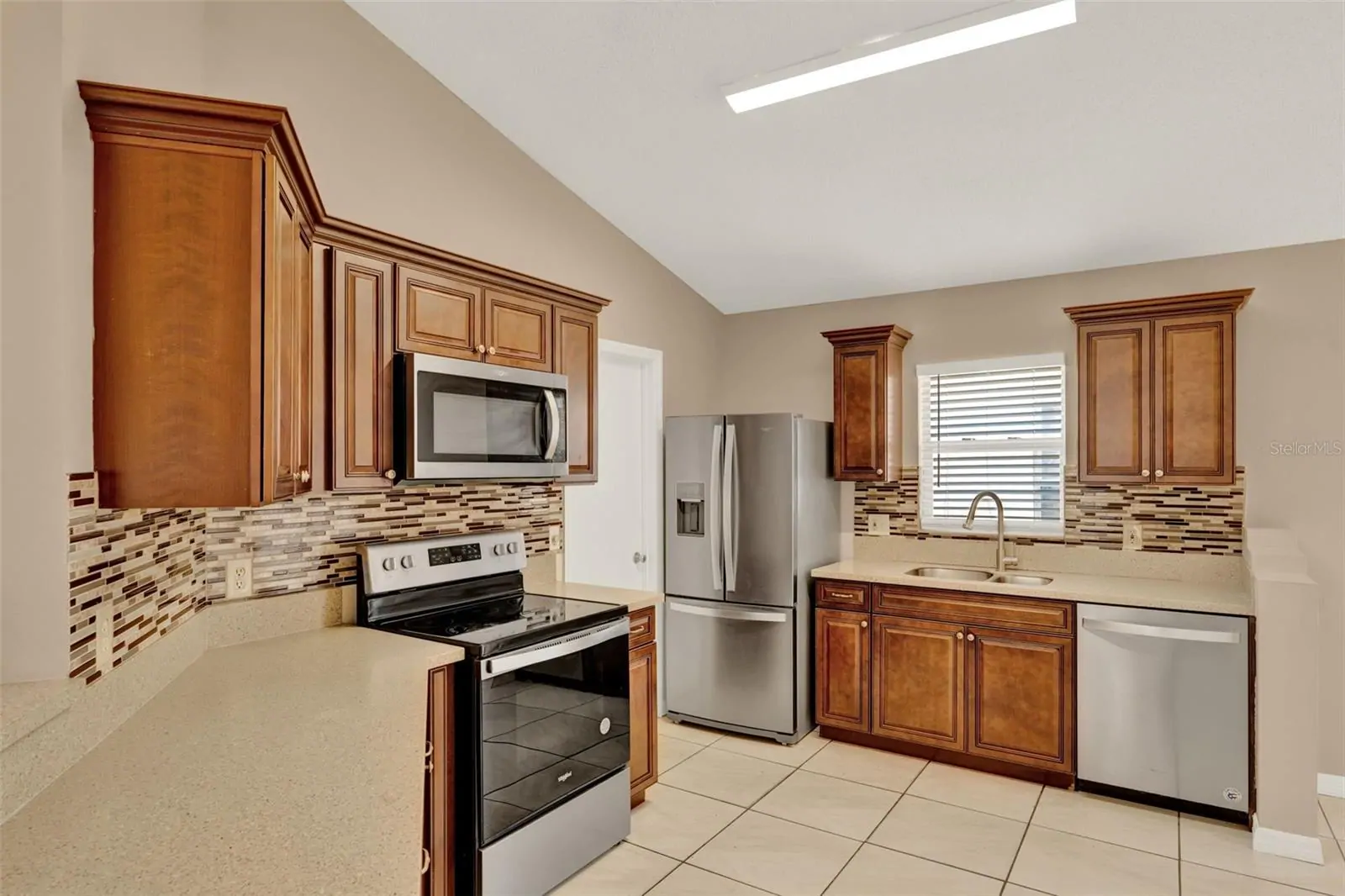 5421 NOKOMIS CIR, ORLANDO, FL property photo 11 of 17