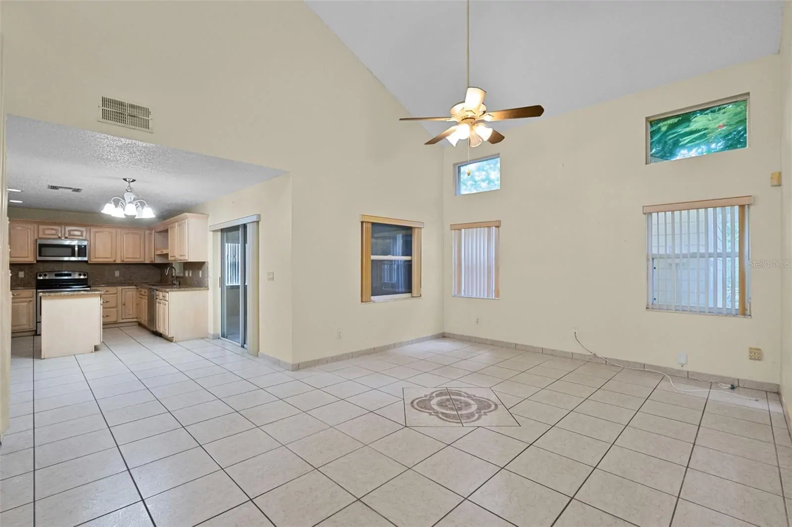 12422 SION COURT, ORLANDO, FL property photo 10 of 58