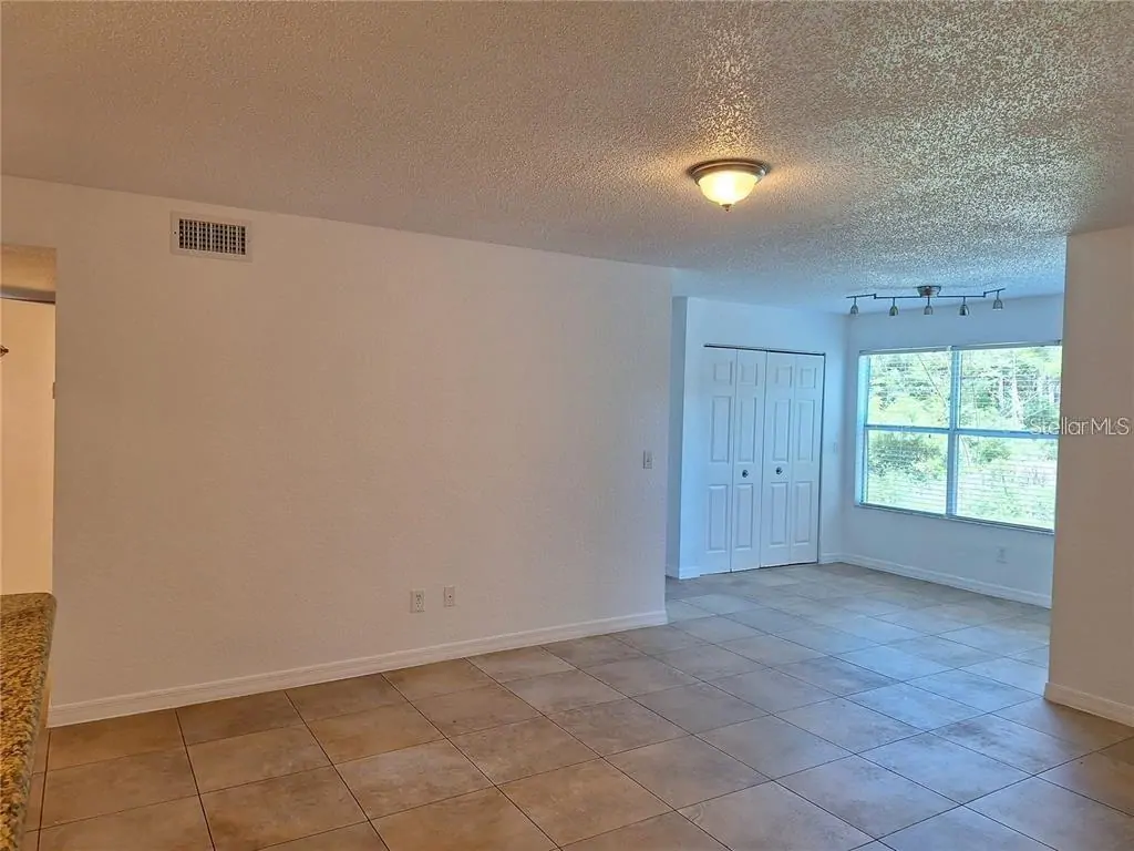 5116 CONROY RD #12, ORLANDO, FL property photo 2 of 19