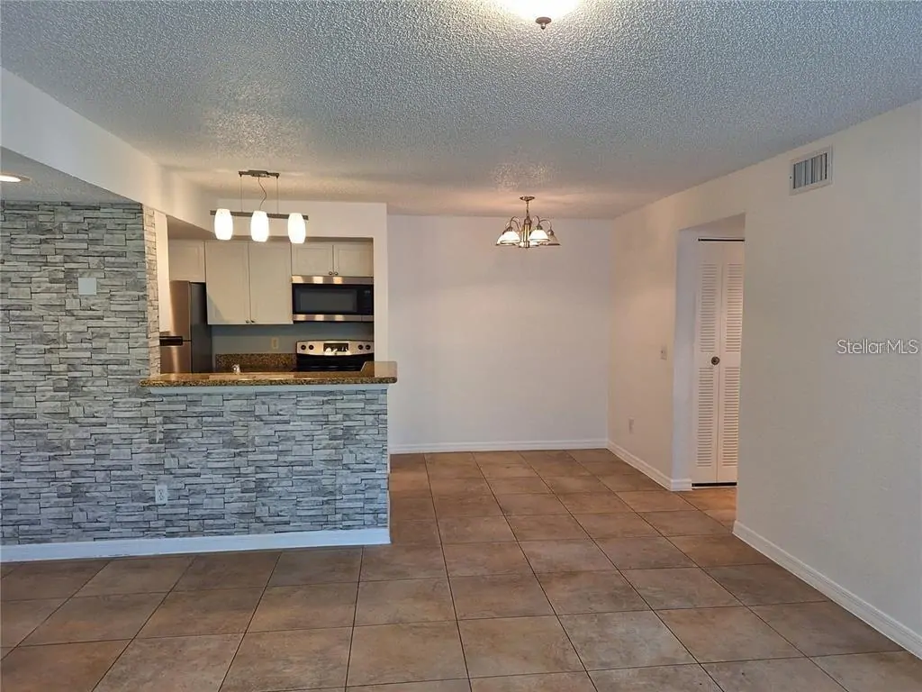 5116 CONROY RD #12, ORLANDO, FL property photo 3 of 19