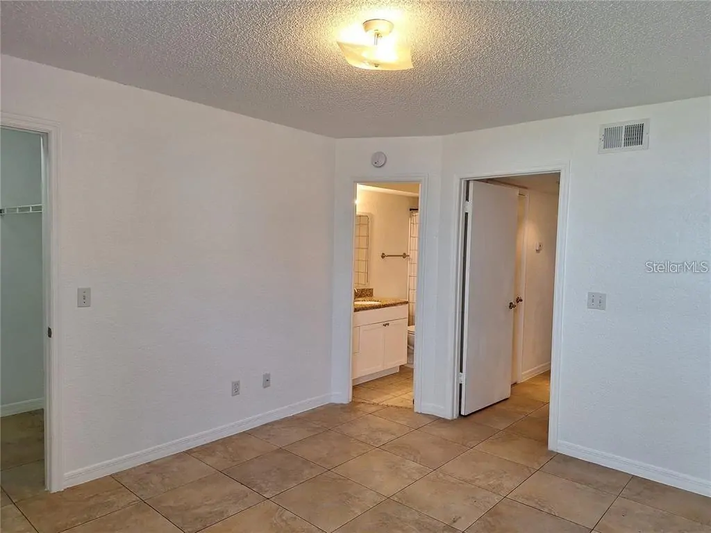 5116 CONROY RD #12, ORLANDO, FL property photo 10 of 19