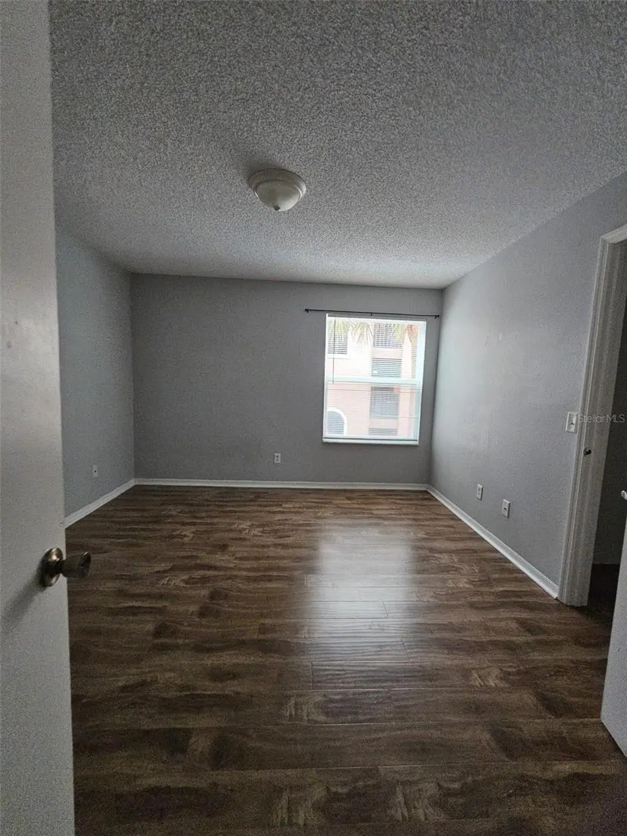 4532 COMMANDER DR #2122, ORLANDO, FL property photo 4 of 13