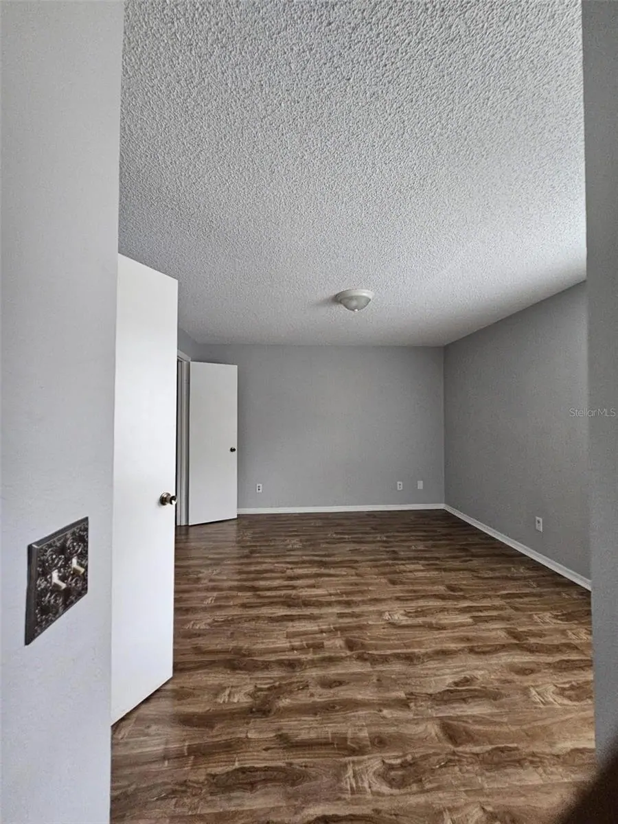 4532 COMMANDER DR #2122, ORLANDO, FL property photo 11 of 13