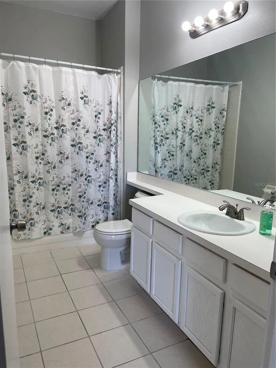 13180 SUMMERTON DR, ORLANDO, FL property photo 3 of 6