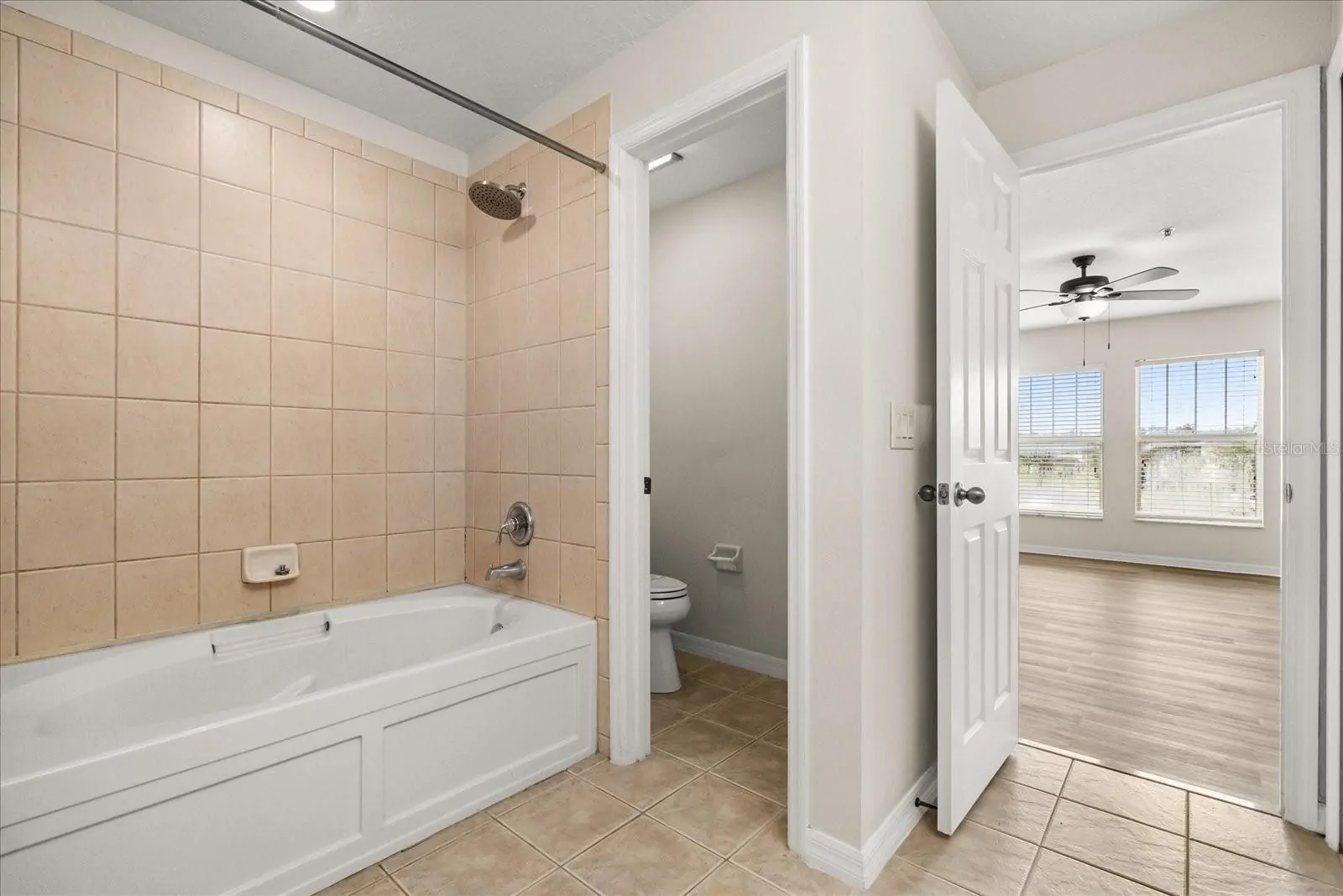 5454 CARAMELLA DR, ORLANDO, FL property photo 25 of 32