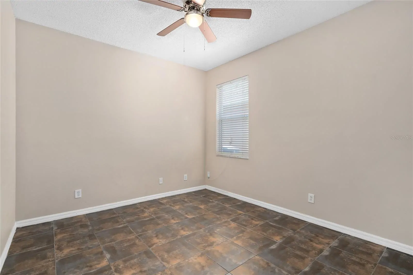 13821 AMBERLEIGH RD, ORLANDO, FL property photo 37 of 56