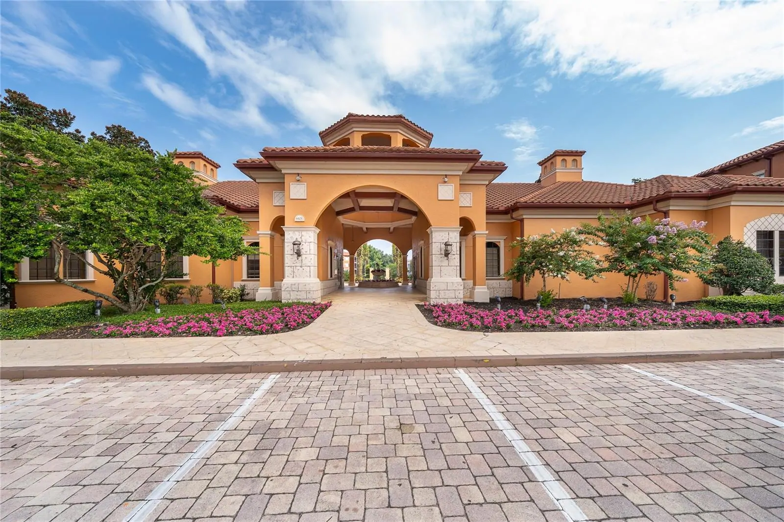 6141 METROWEST BLVD #305, ORLANDO, FL
