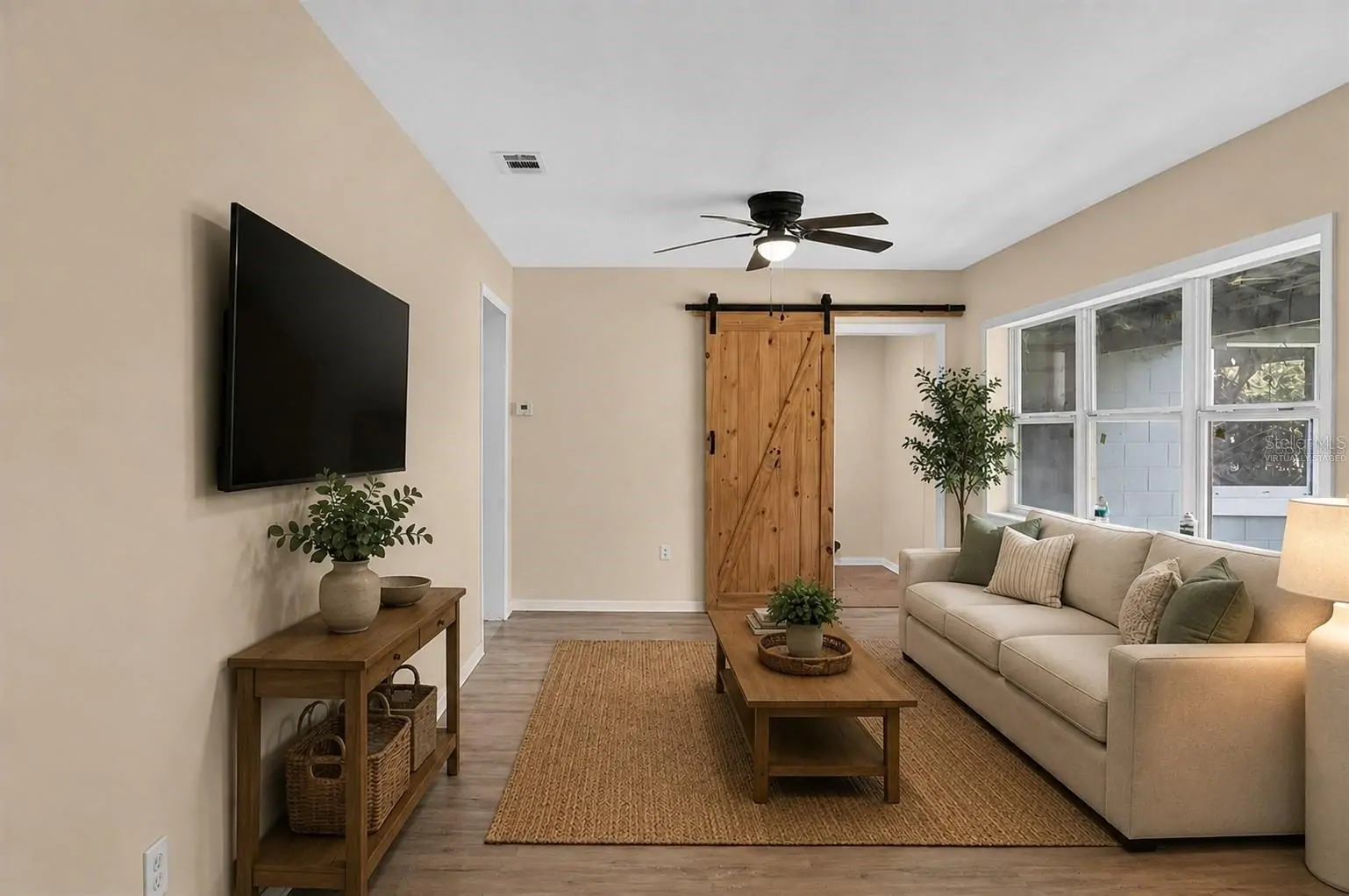 116 S GLENWOOD AVE, ORLANDO, FL property photo 12 of 42