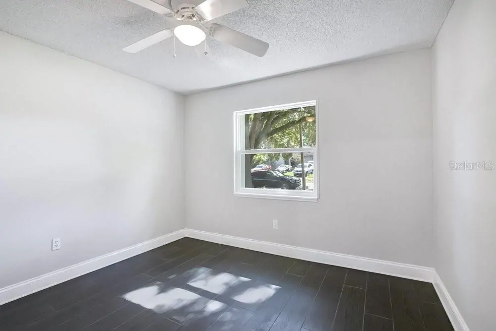 156 LAKE DR, ORLANDO, FL property photo 15 of 30