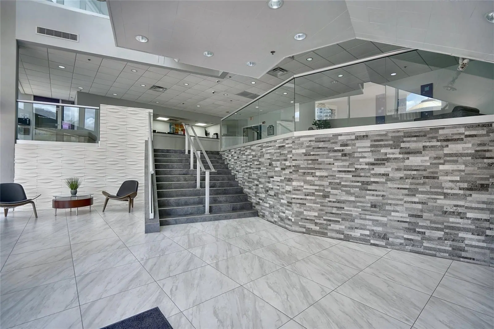 151 E WASHINGTON ST #525, ORLANDO, FL property photo 2 of 32