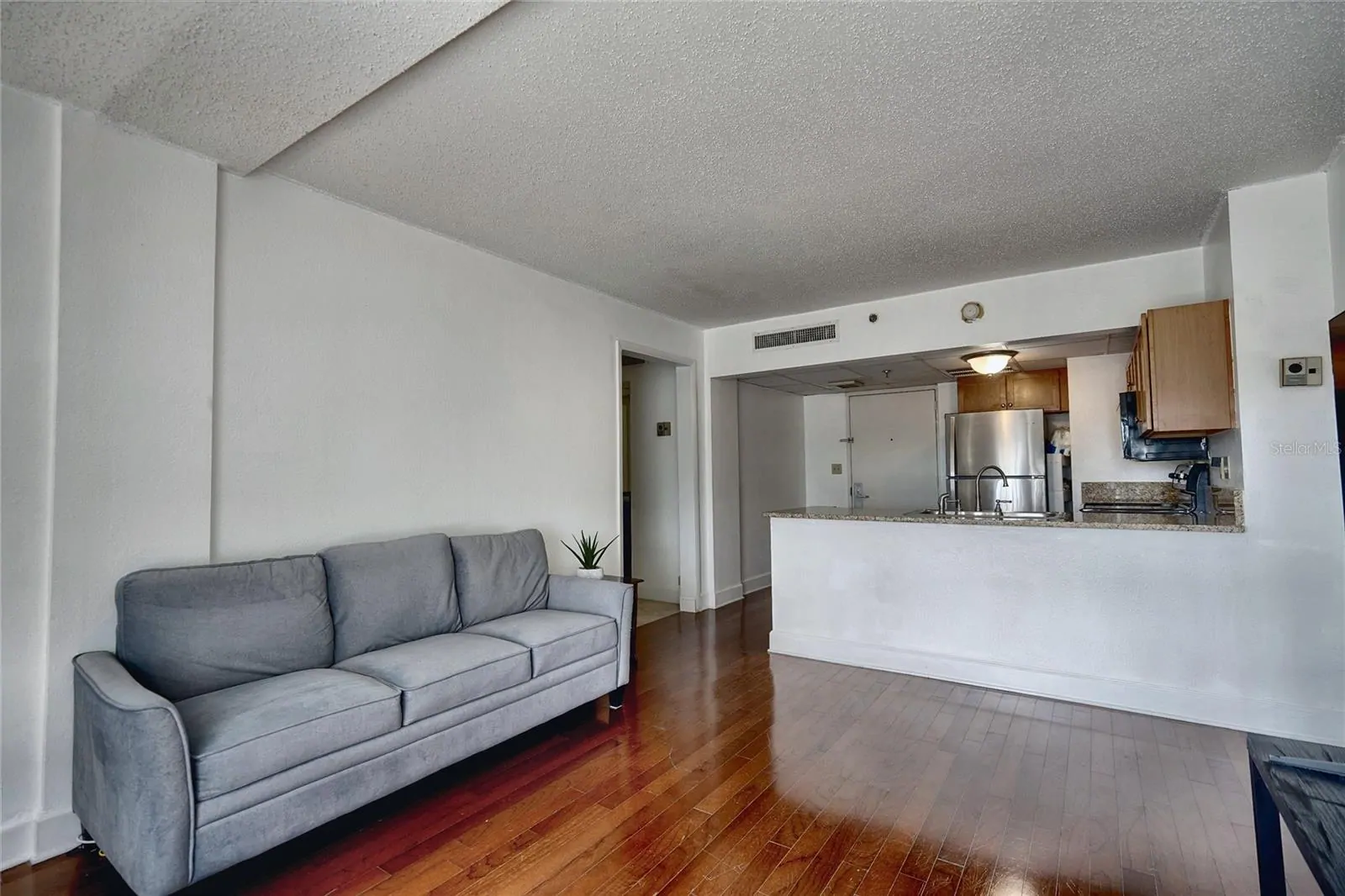 151 E WASHINGTON ST #525, ORLANDO, FL property photo 8 of 32