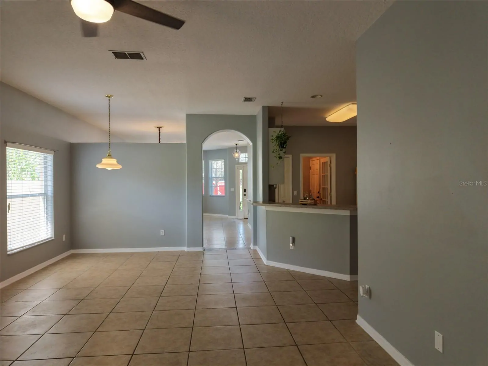 8251 NEWBURY SOUND LN, ORLANDO, FL property photo 16 of 31