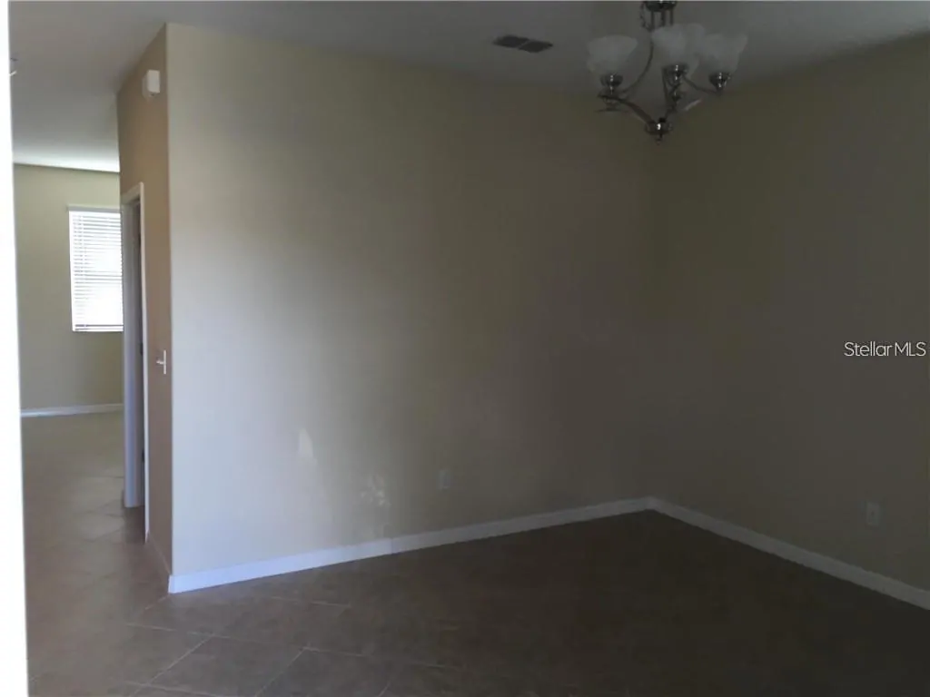 13048 GARRIDAN AVE, WINDERMERE, FL property photo 4 of 24