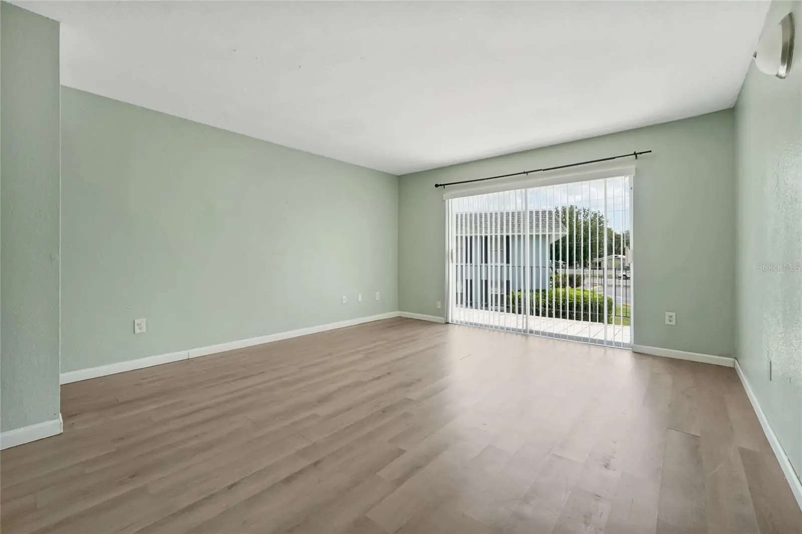 915 W OAK RIDGE RD #B, ORLANDO, FL property photo 7 of 26