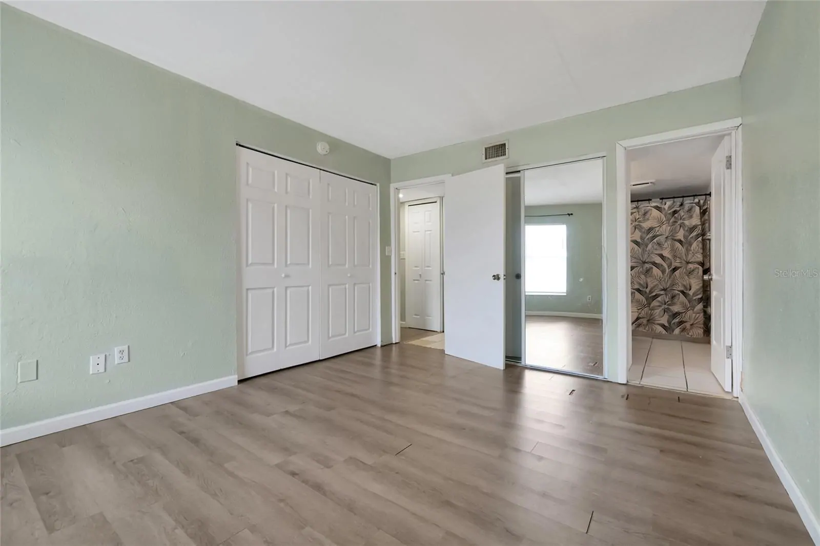 915 W OAK RIDGE RD #B, ORLANDO, FL property photo 15 of 26