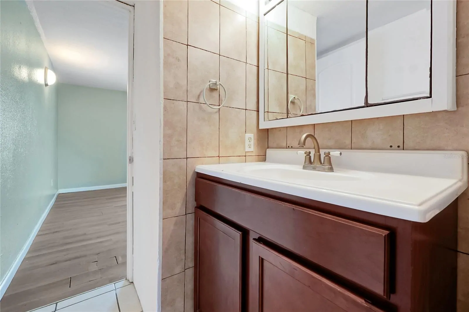 915 W OAK RIDGE RD #B, ORLANDO, FL property photo 17 of 26