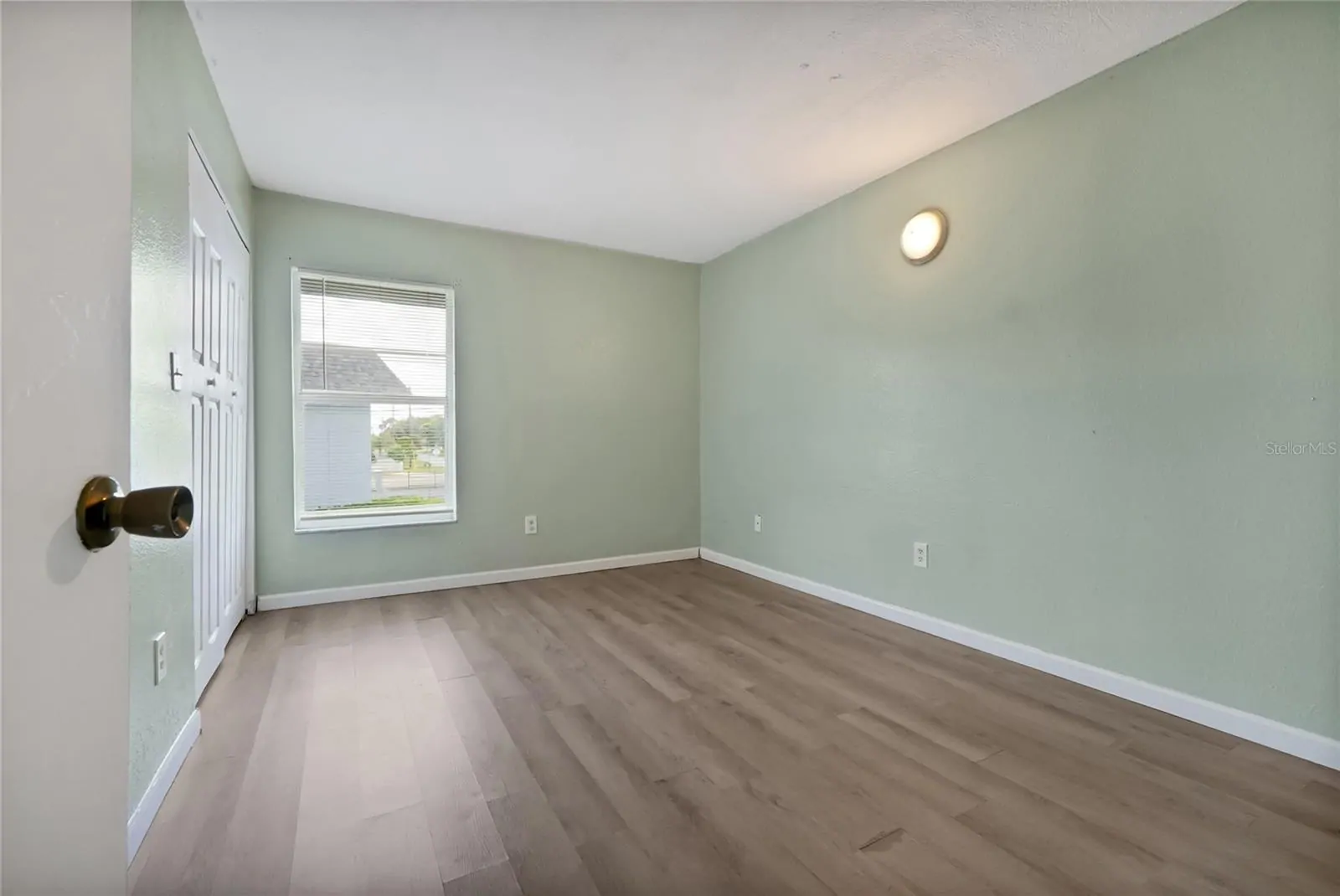 915 W OAK RIDGE RD #B, ORLANDO, FL property photo 19 of 26