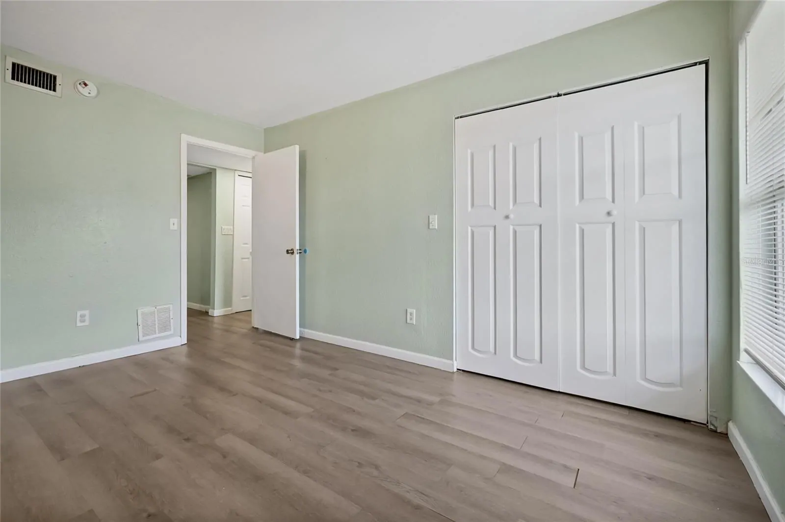 915 W OAK RIDGE RD #B, ORLANDO, FL property photo 20 of 26