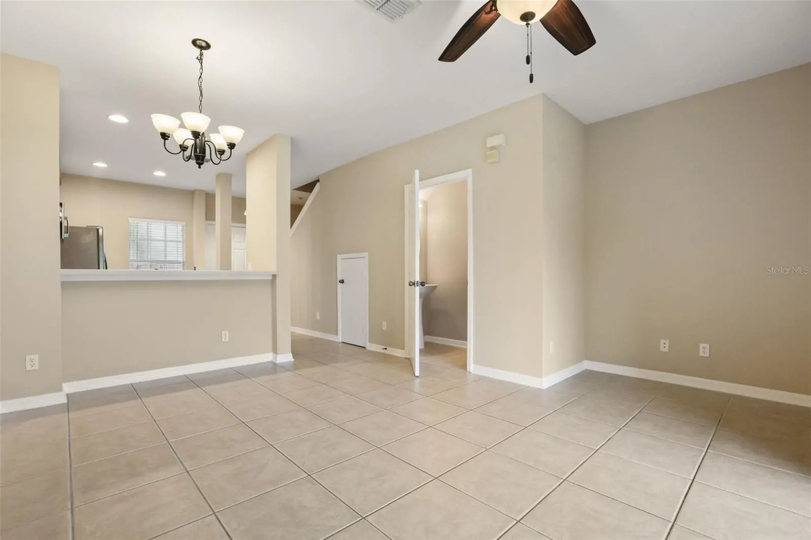 10332 MANDERLEY WAY #111, ORLANDO, FL property photo 11 of 23