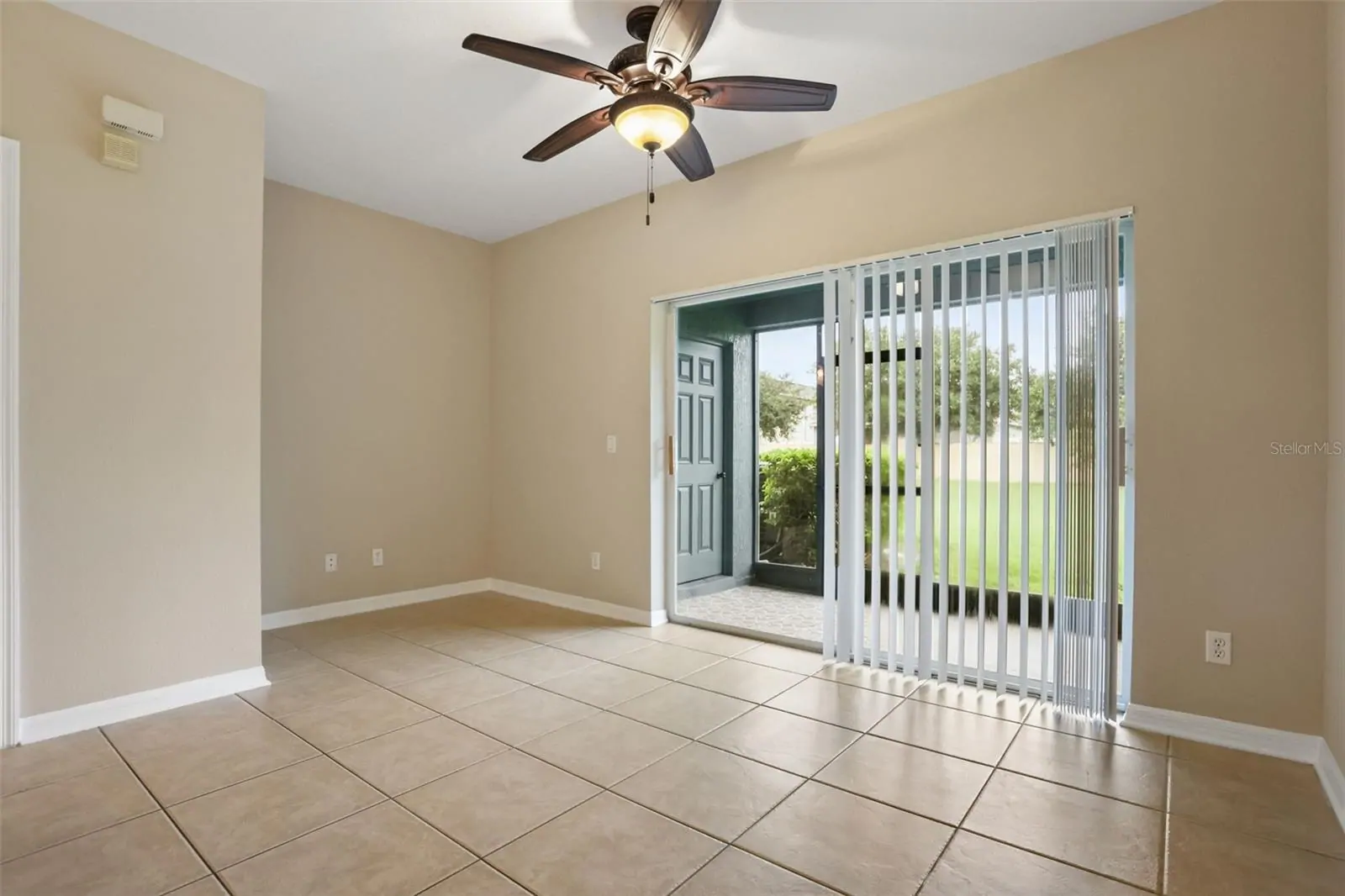 10332 MANDERLEY WAY #111, ORLANDO, FL property photo 12 of 23