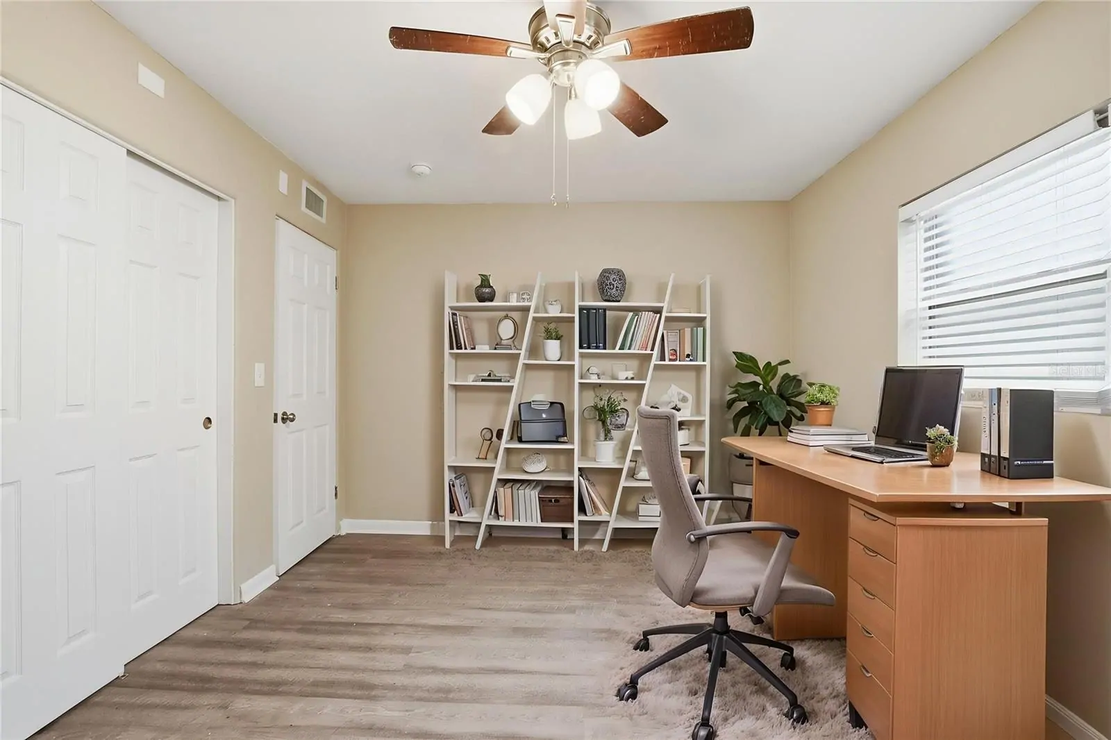 3604 MEADOWBROOK AVE, ORLANDO, FL property photo 6 of 34