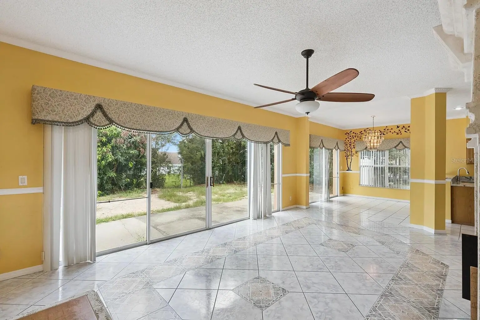6415 ABBEYDALE CT, ORLANDO, FL property photo 6 of 53