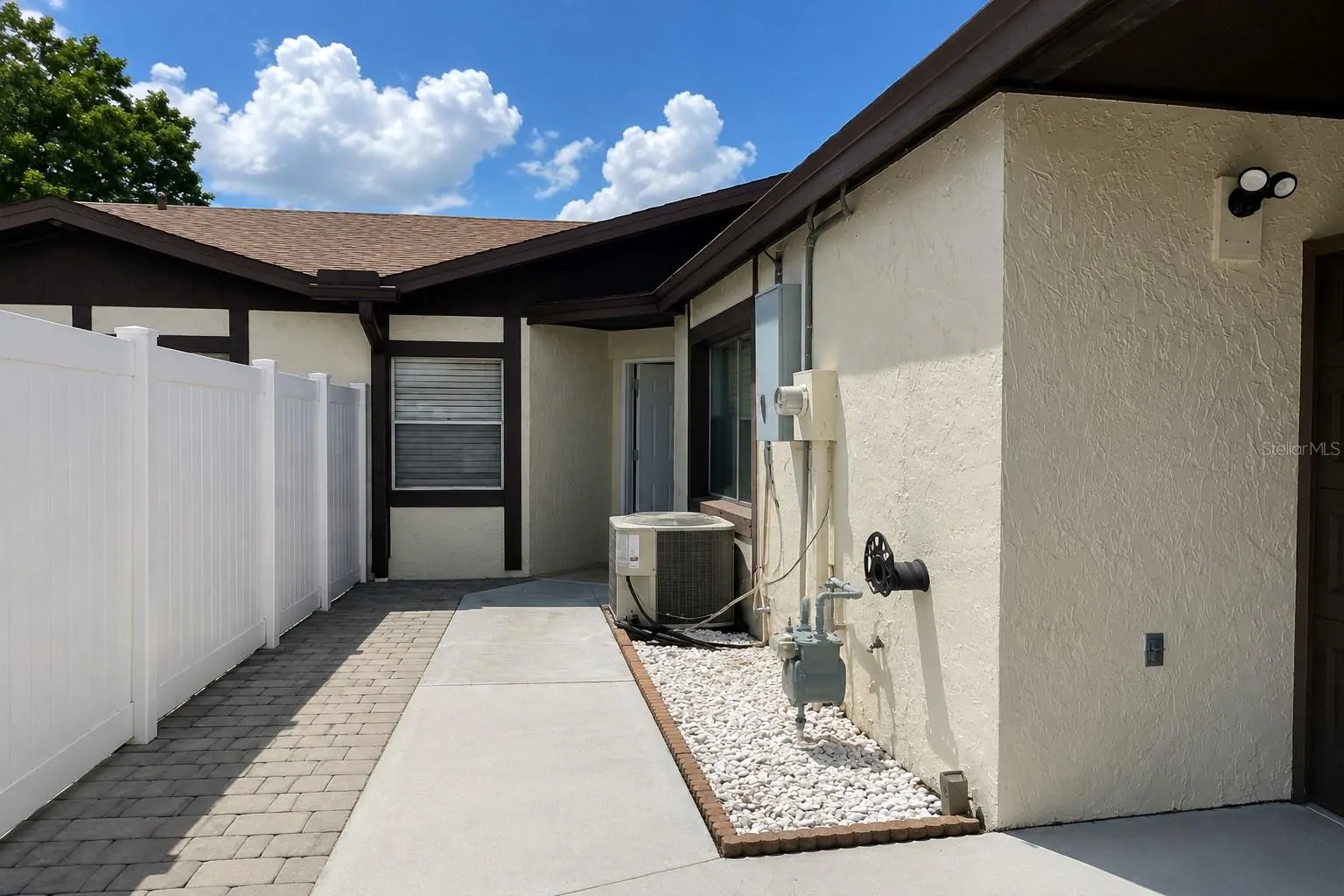 10034 BRIGHTFIELD CT, ORLANDO, FL property photo 2 of 19