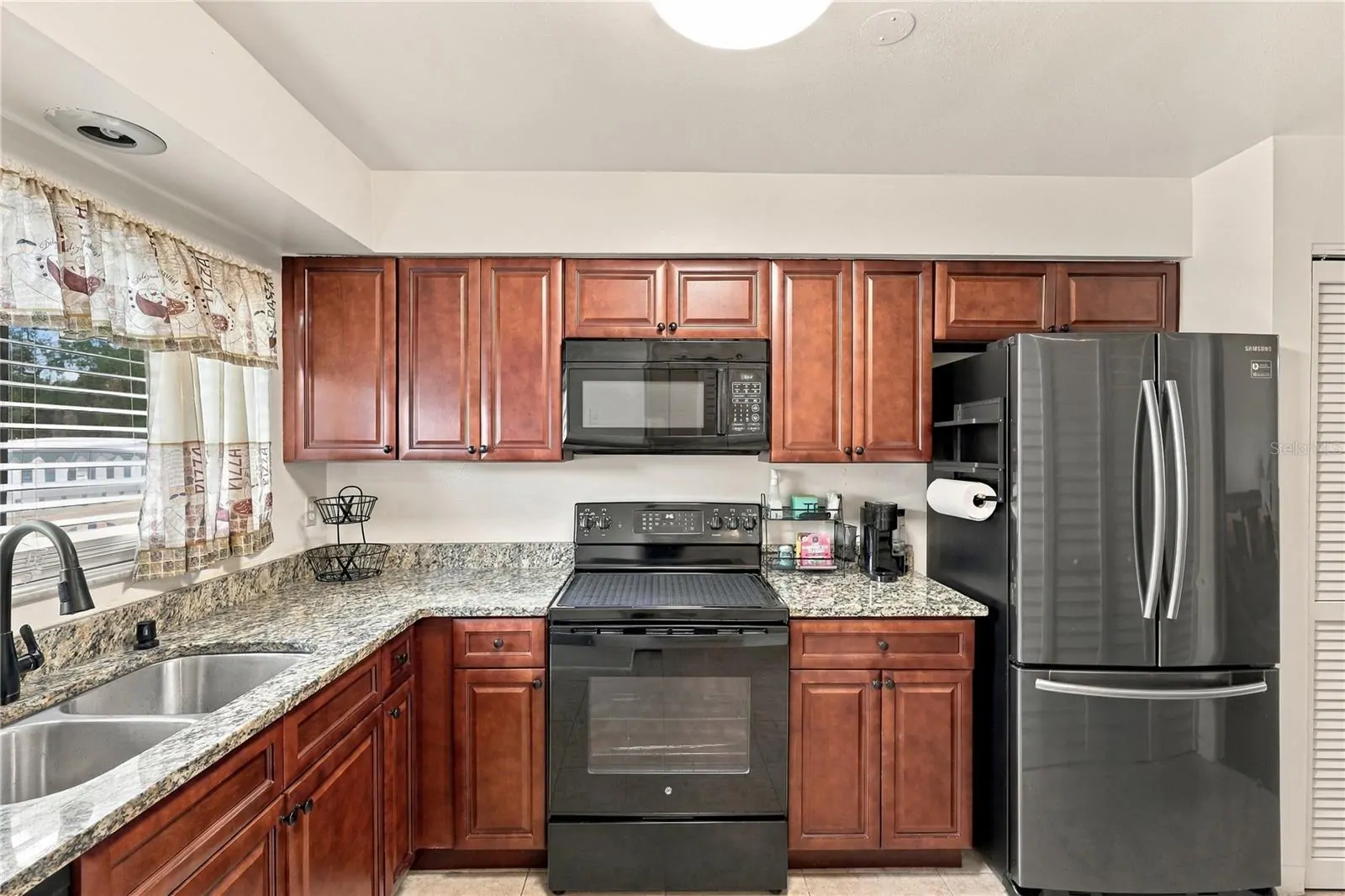 4631 N PINE HILLS RD #110, ORLANDO, FL property photo 22 of 35