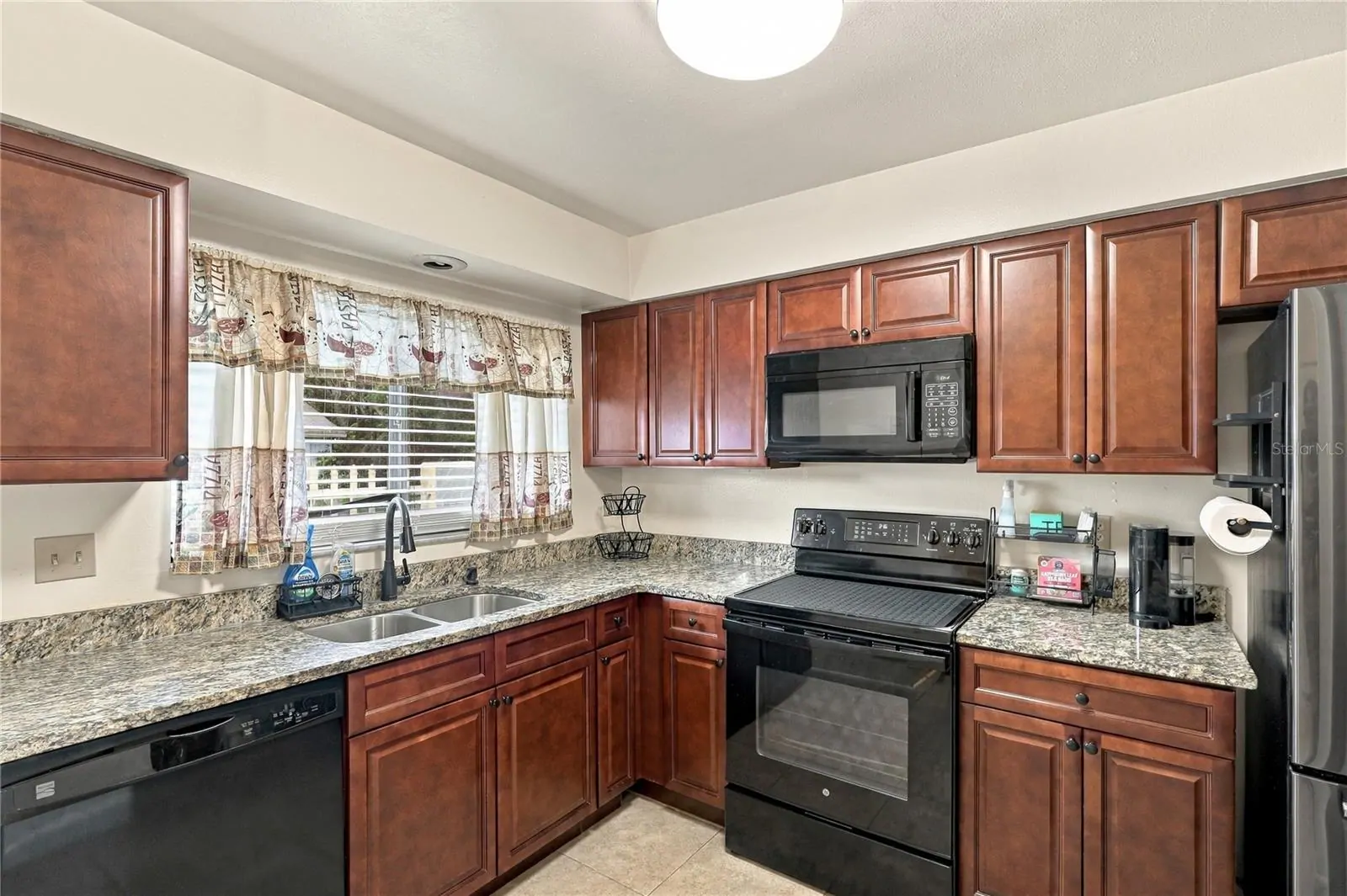 4631 N PINE HILLS RD #110, ORLANDO, FL property photo 23 of 35