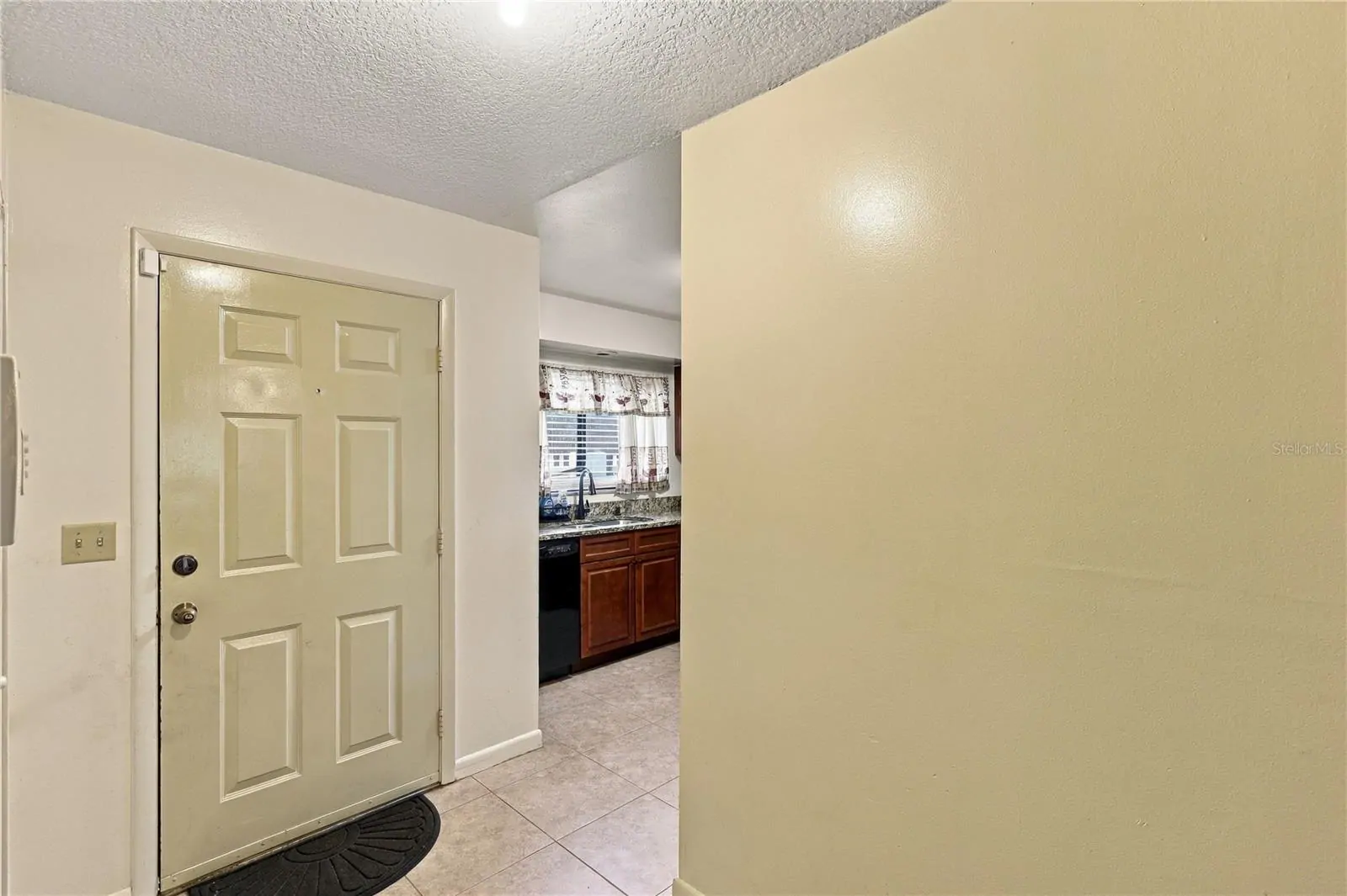 4631 N PINE HILLS RD #110, ORLANDO, FL property photo 32 of 35