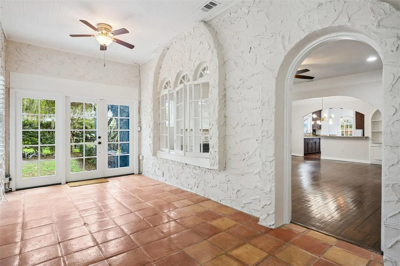 215 S LAWSONA BLVD, ORLANDO, FL property photo 6 of 40