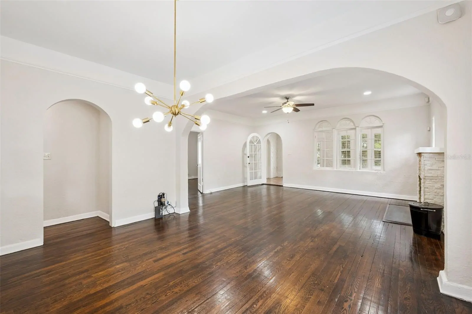 215 S LAWSONA BLVD, ORLANDO, FL property photo 11 of 40