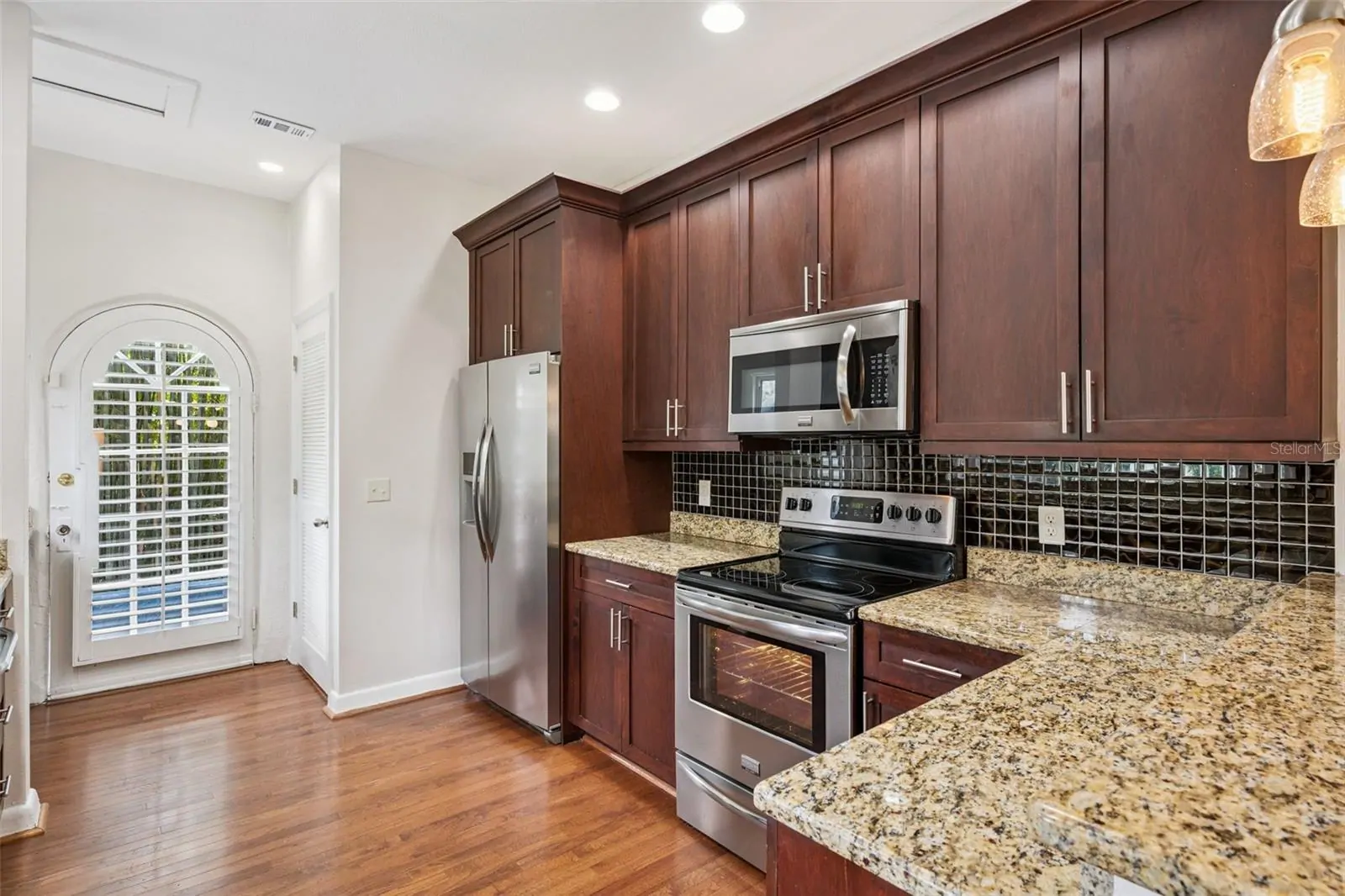 215 S LAWSONA BLVD, ORLANDO, FL property photo 14 of 40