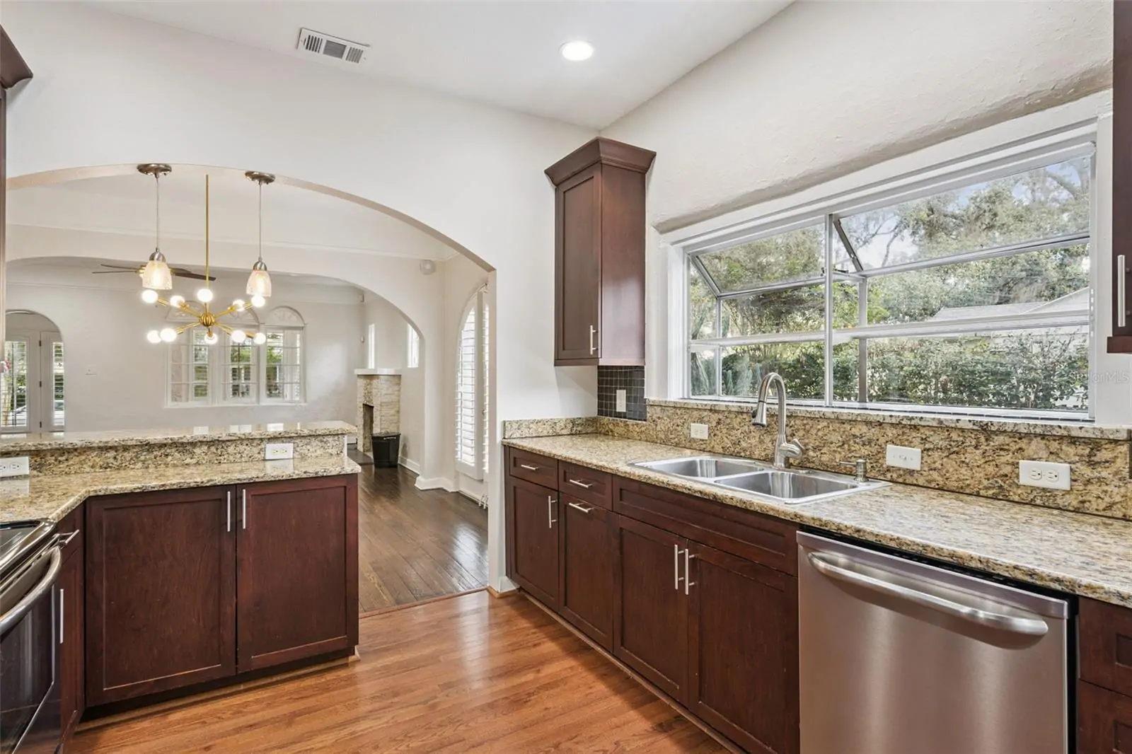 215 S LAWSONA BLVD, ORLANDO, FL property photo 15 of 40