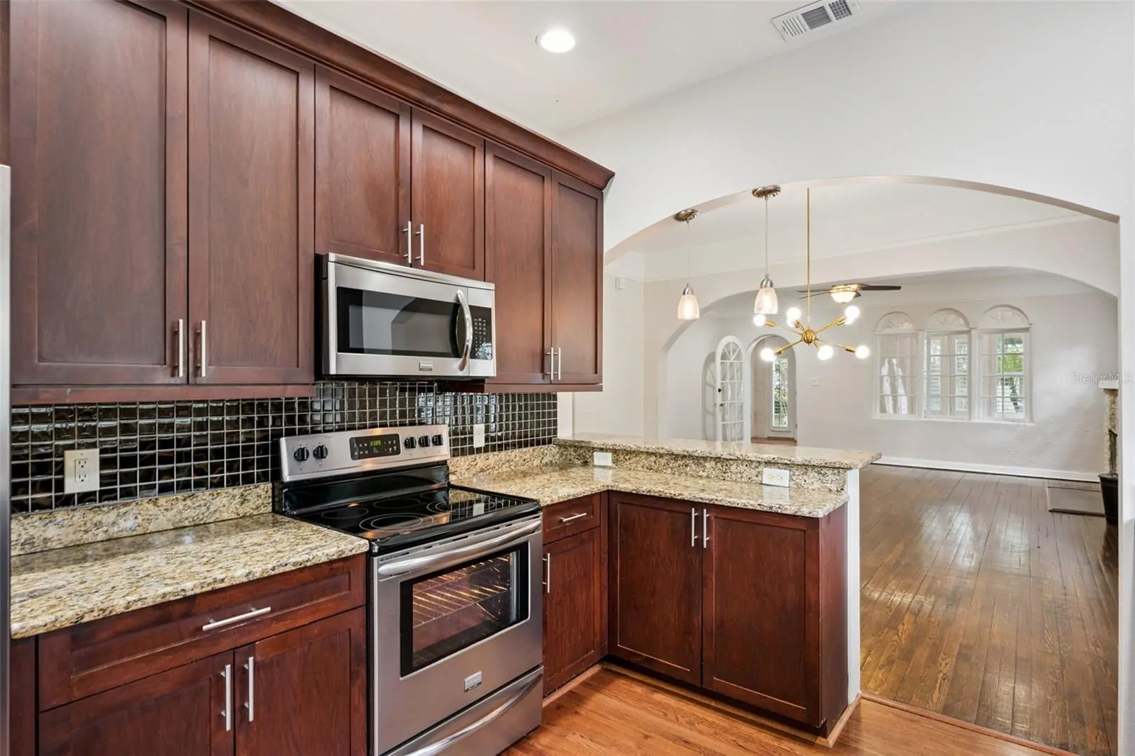 215 S LAWSONA BLVD, ORLANDO, FL property photo 17 of 40