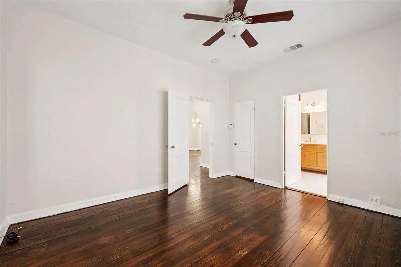 215 S LAWSONA BLVD, ORLANDO, FL property photo 19 of 40