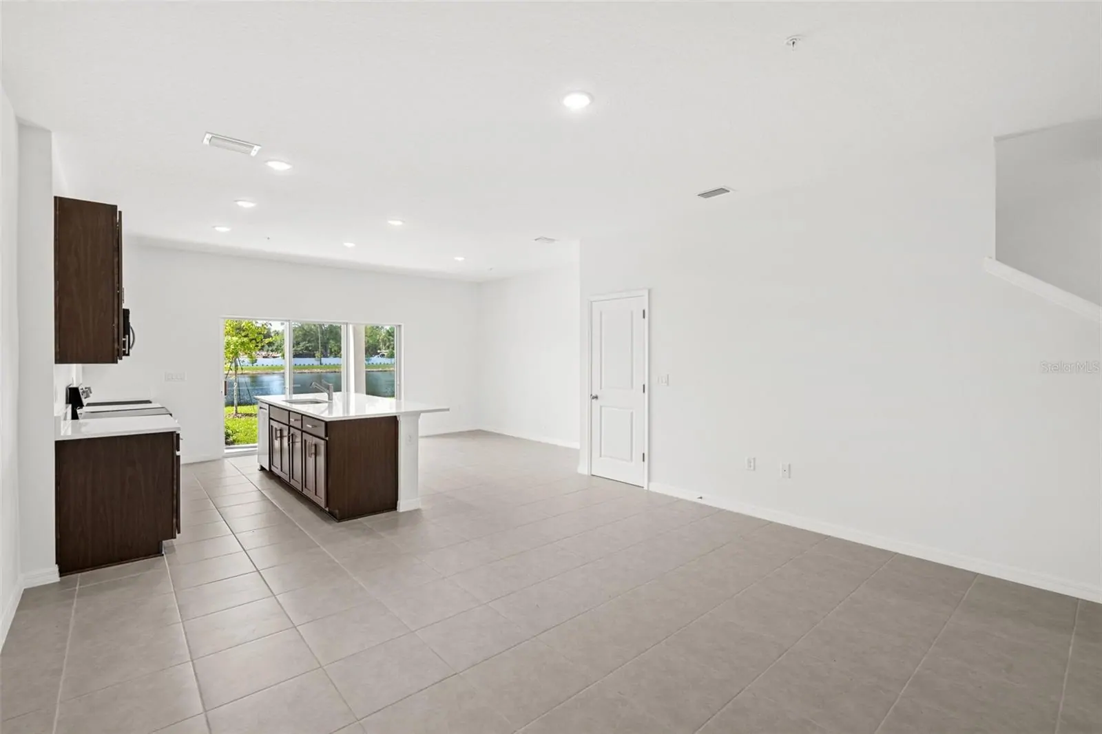 4899 WINDING RIVER RD, ORLANDO, FL property photo 8 of 24